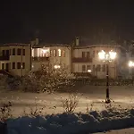 Pinerose Hotel