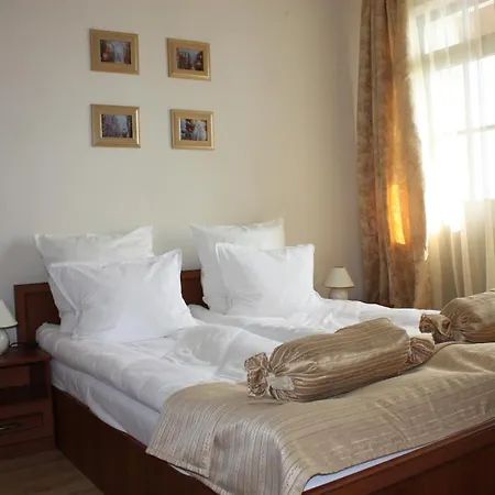 Pinerose Hotel 4*