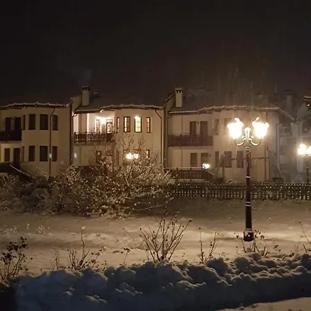 Pinerose Hotel